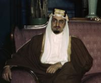 [200px-Faisal_of_Saudi_Arabia_-_1941.jpg]