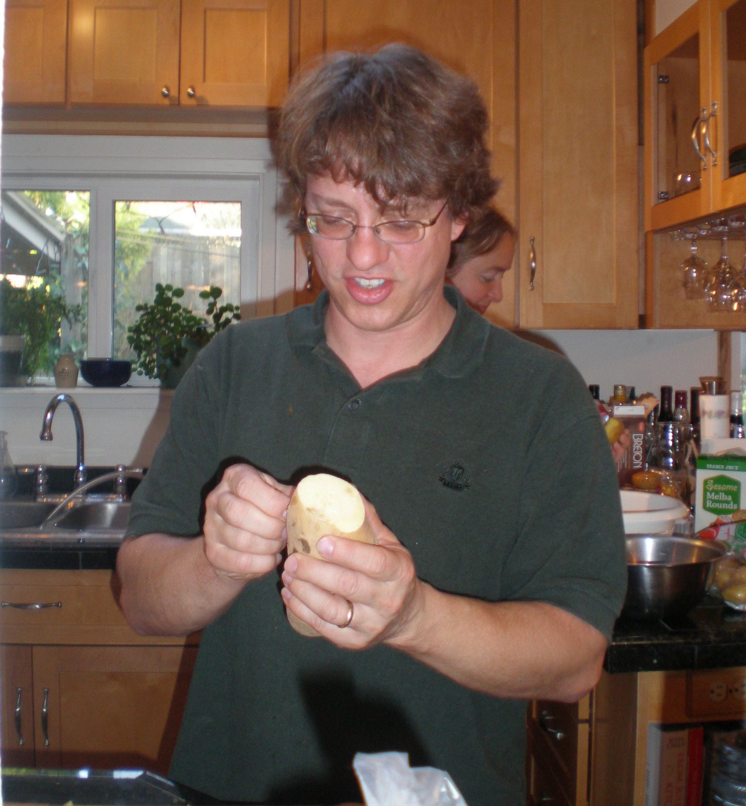 [Rodger+cooking+Thanksgiving+2007.JPG]