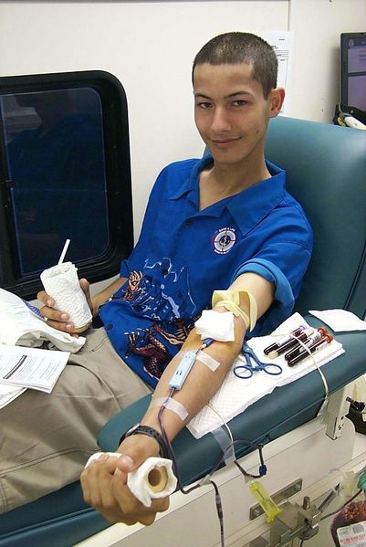 [401px-Blood_donation_at_Fleet_Week_USA.jpg]