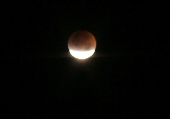 [lunar-eclipse.jpg]