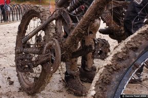 [l-dirty_muddy_bike.jpg]
