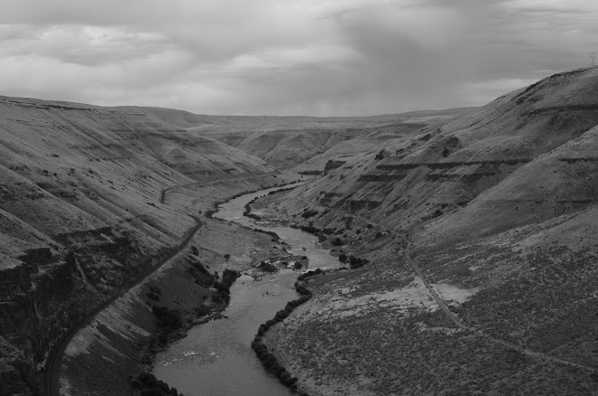 Deschutes River Canyon and impending storm system near Moody, Oregon