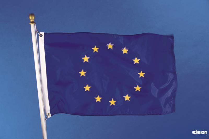 [europeflag.jpg]