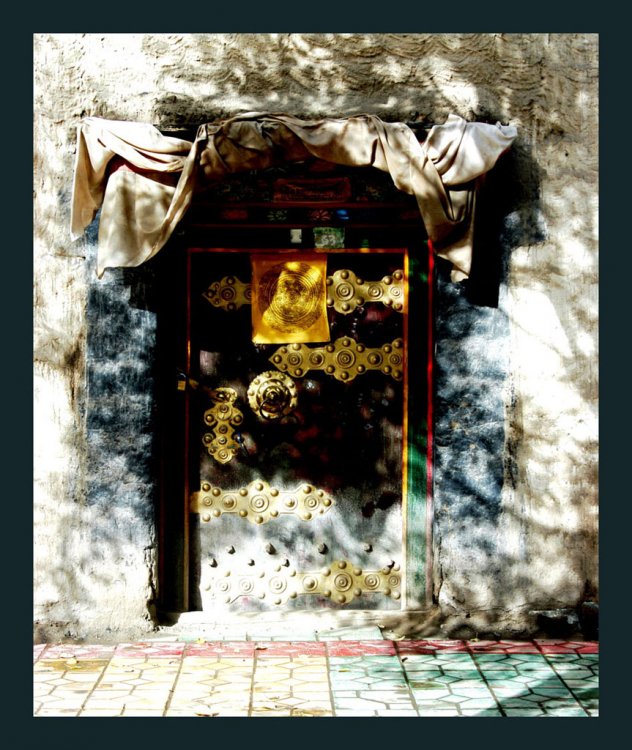 [porta+tibetana.jpg]