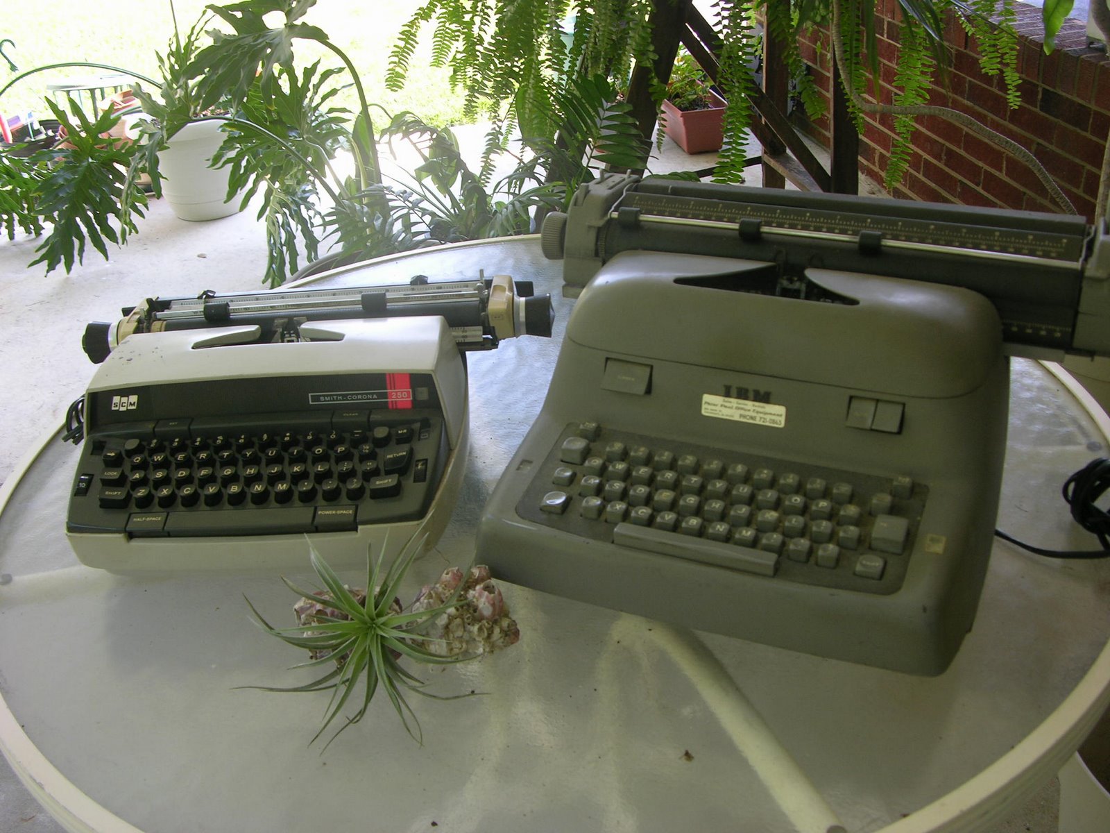 [Storm,+Typewriters+046.JPG]