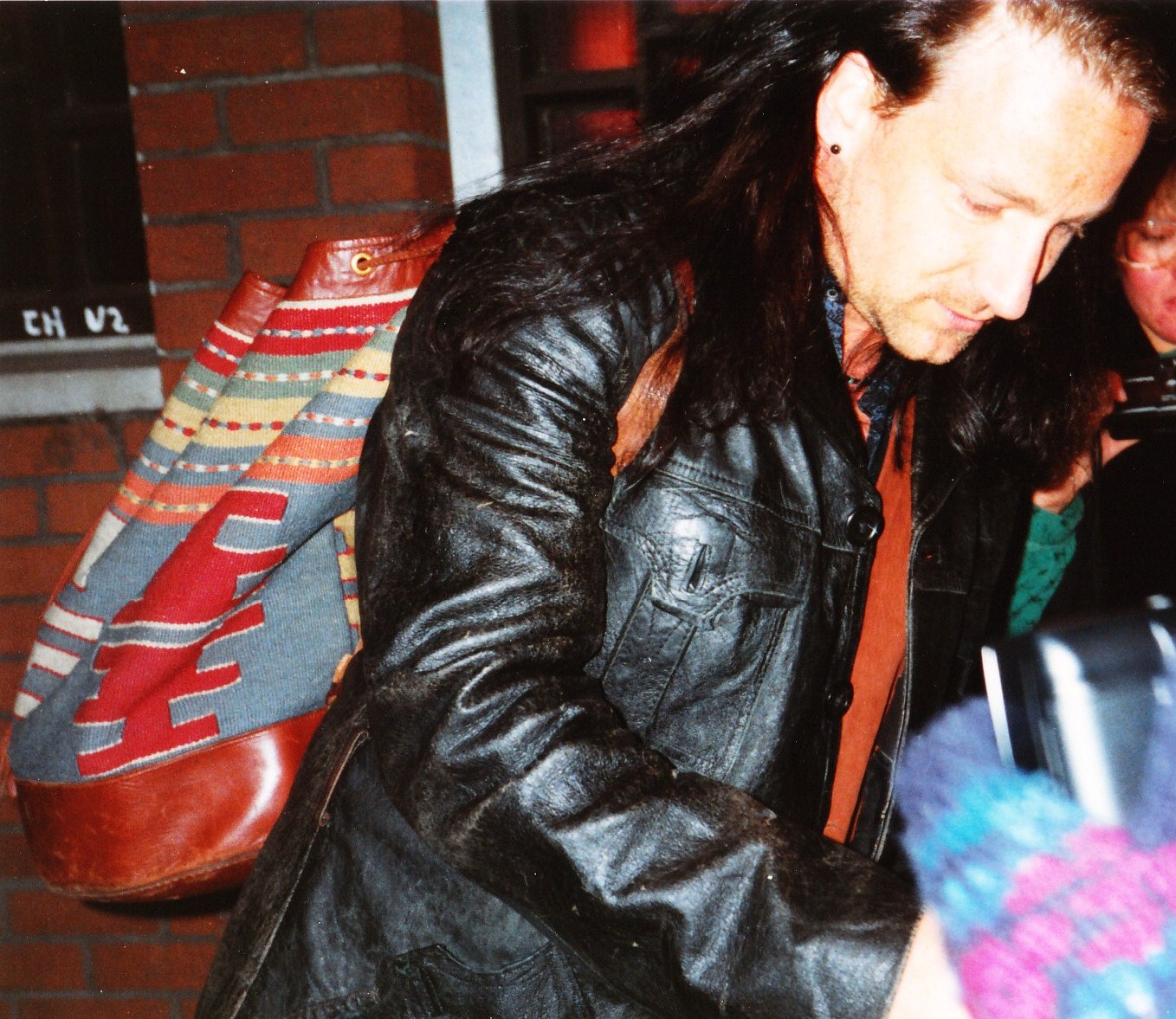 [Bono+April+1990.jpg]