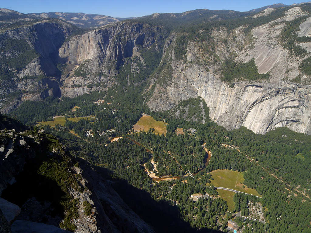 [yosemite_19_bg_090404_Yosemite+Valley.jpg]