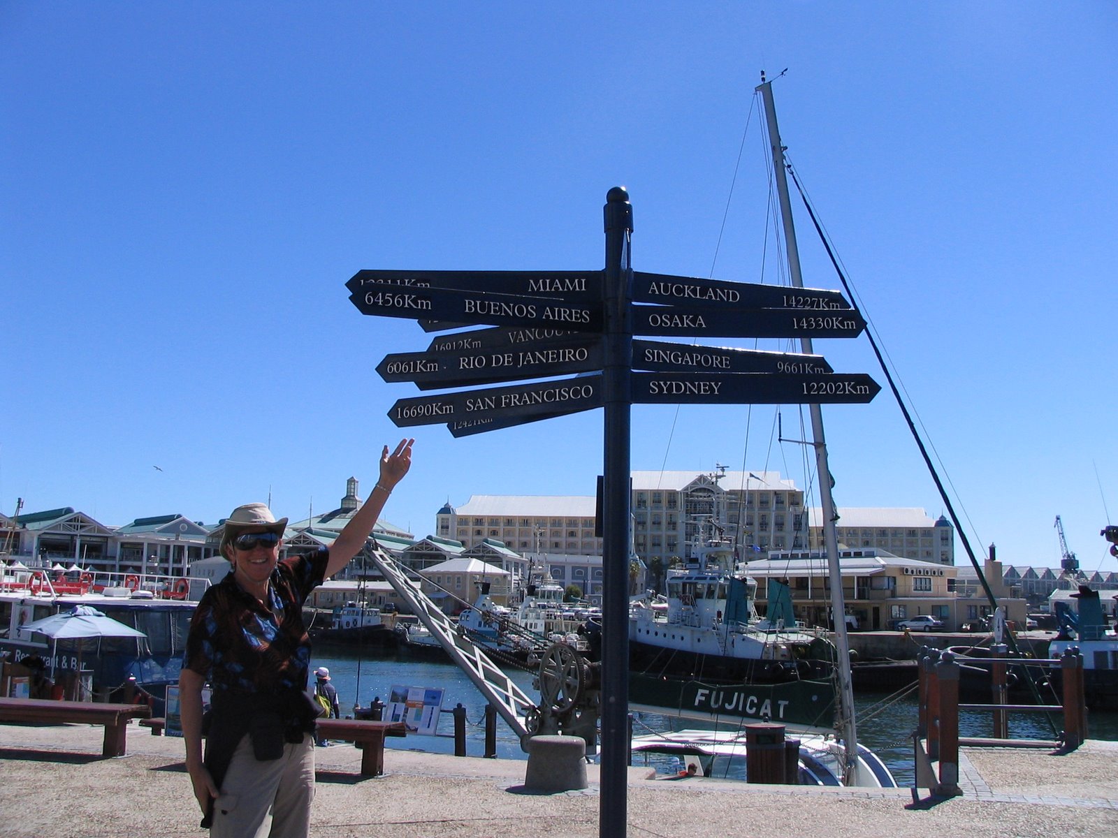 [010+Mileages+From+Waterfront+in+Capetown.jpg]