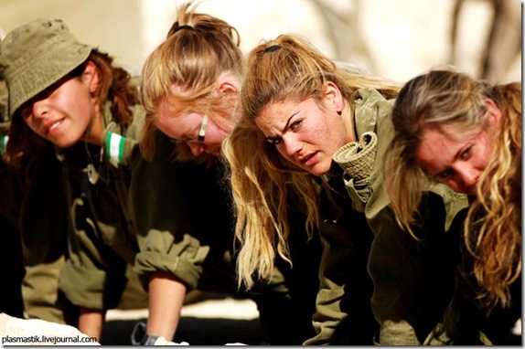 [Girl+Soldiers+From+Israel’s+Army+9.jpg]