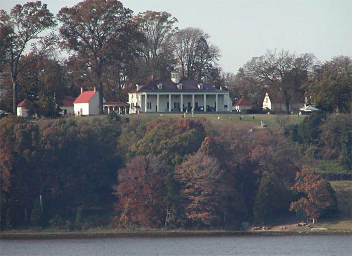 [MountVernon-from-Potomac.jpg]