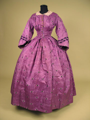 [Purple+Brocae+Afternoon+Gown+1860's.jpg]