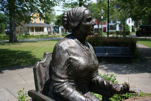 Susan B. Anthony in bronze