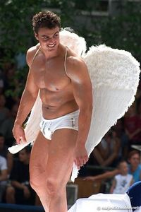 [gay-pride-angel.jpg]