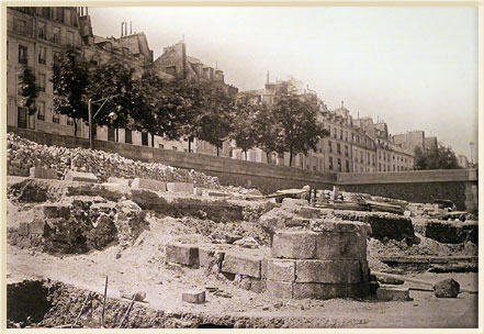 [Mur-de-Philippe-Augustec.1869.jpg]