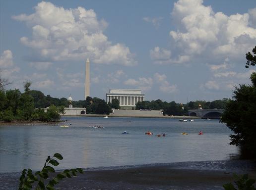 [Potomac,+Lincoln+Memorial,Washington+Monument,+Capitol.jpg]