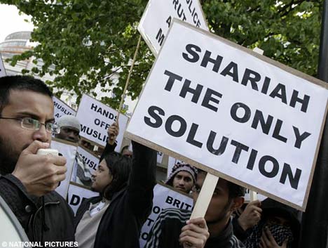 [UK+Sharia.jpg]