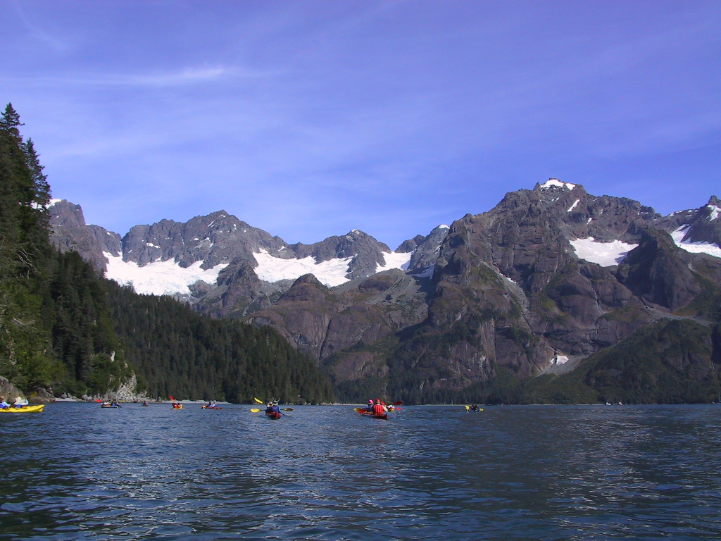 [066a_thumbs_cove_from_kayak.jpg]