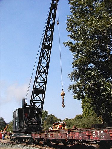 locomotive crane
