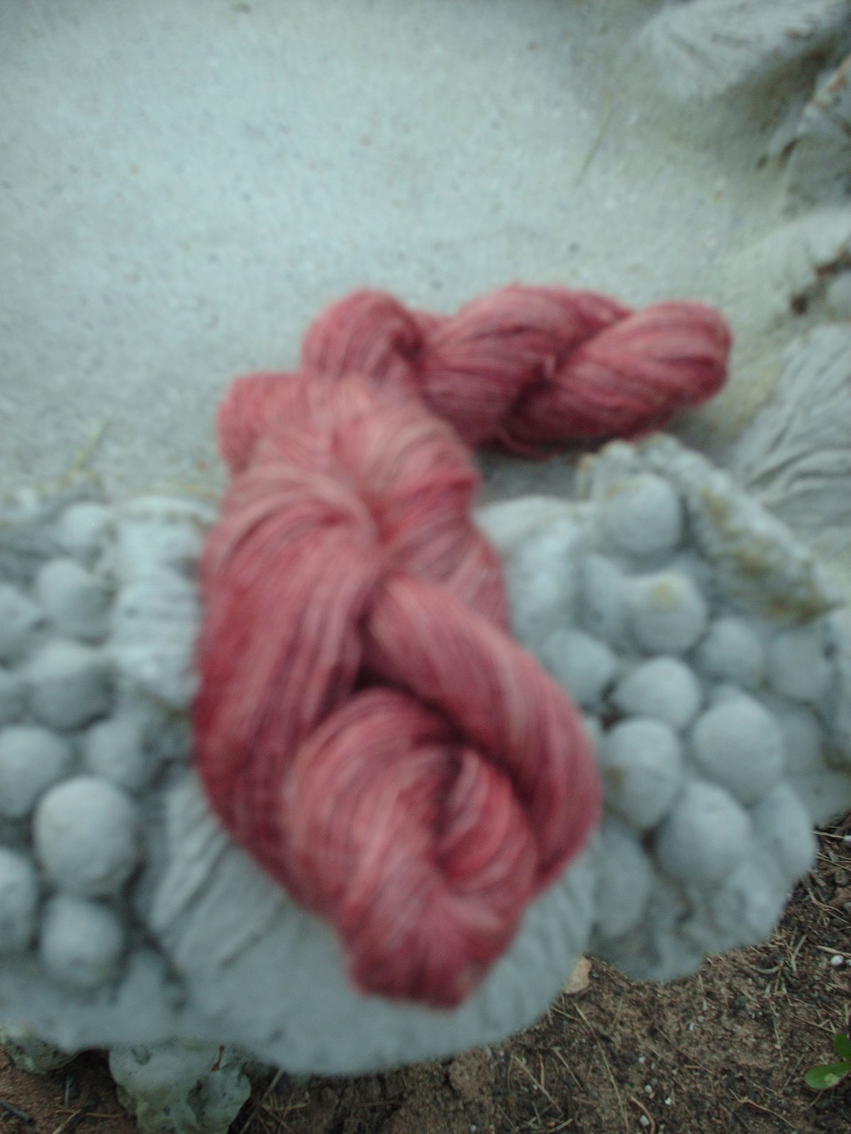[knitting07+1206.jpg]