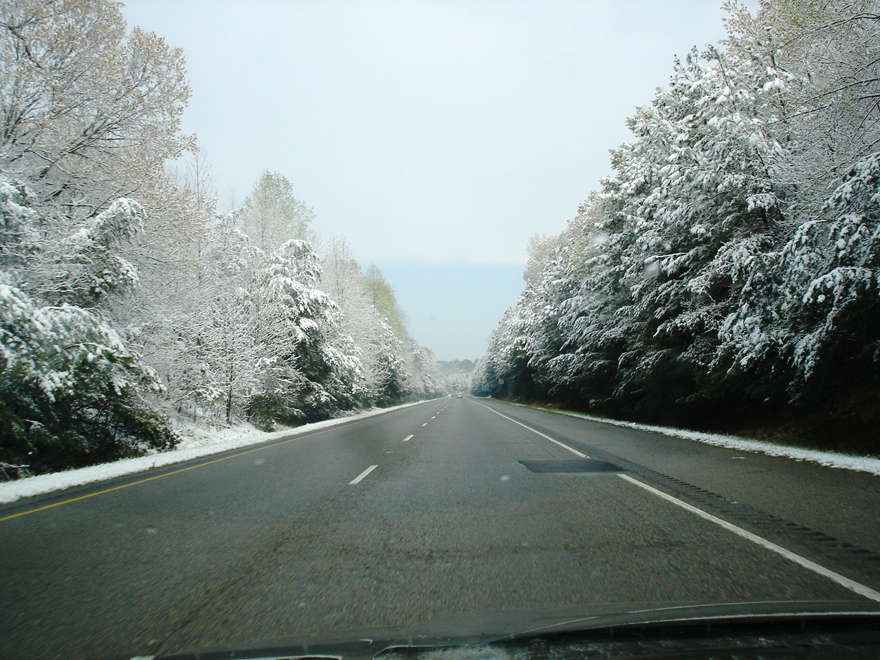 [snow+car+going+back.JPG]