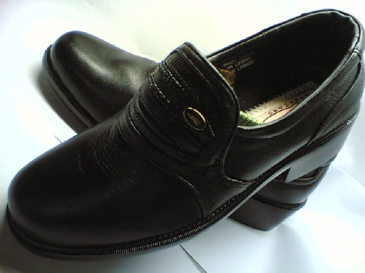 [Handmade_Leather_Shoe_For_Men.jpg]
