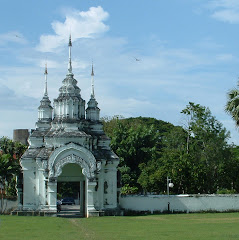 Une des portes d'un temple