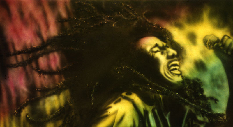 [800px-Bob_Marley_Live-Painting_by_Steve_Brogdon1992.jpg]