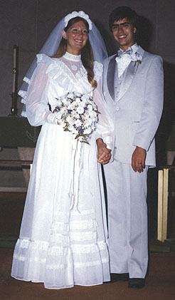 [wedding_dress.jpg]