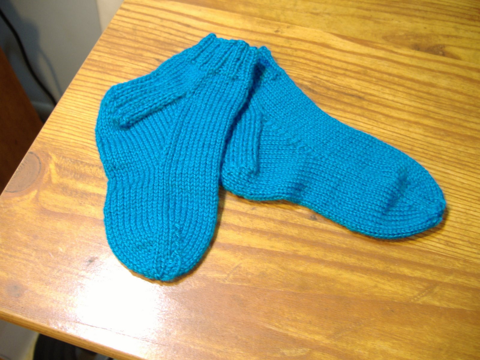 [blue+baby+socks.jpg]