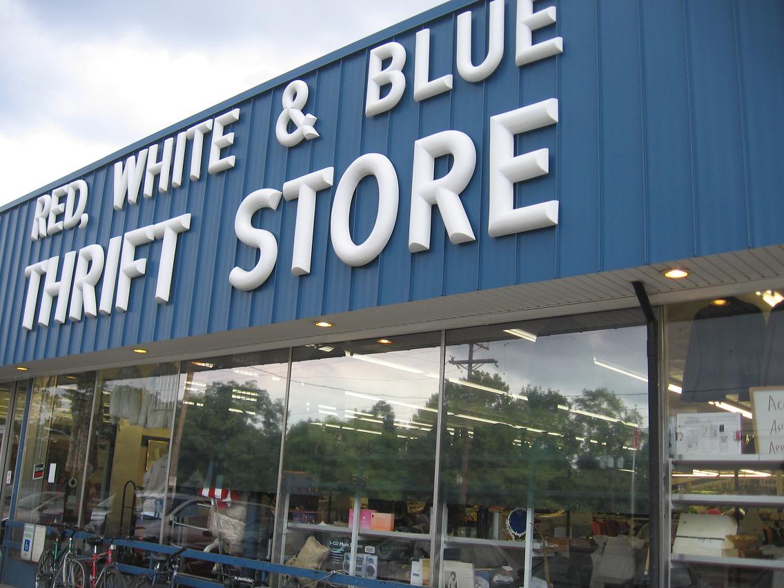 [red+white+&+blue+thrift+store.JPG]