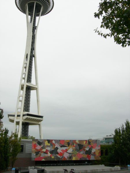 [450px-Seattle_Mural_Amphitheater_2.jpg]