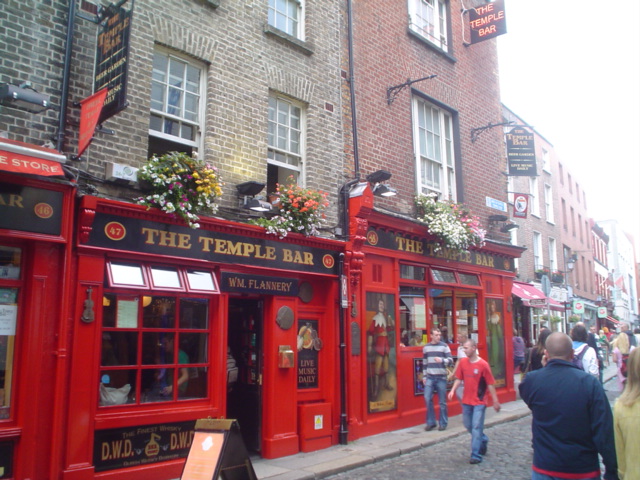 [Dublin+Temple+Bar.JPG]
