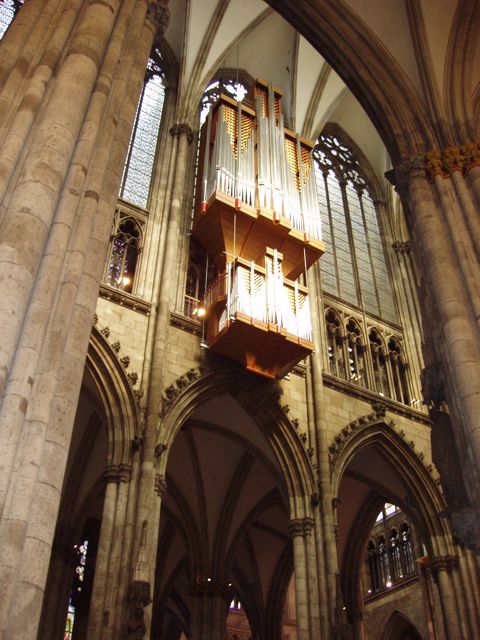 [Organ+in+Cologne+Cathedral.jpg]