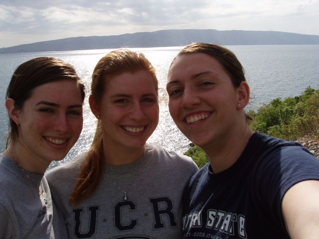 [Alana,+Erin,+and+Roxy+in+Croatia.jpg]