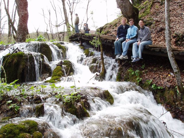 [Erin,+Alana,+and+Roxy+at+Plitvice+Lakes,+Croatia.jpg]