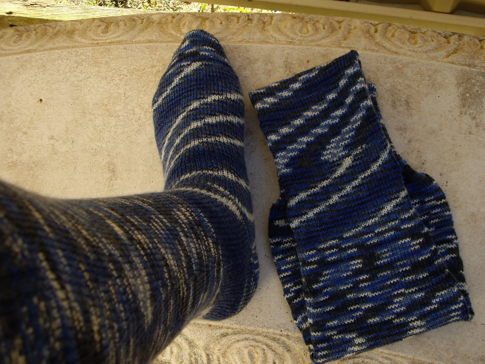 [First+knee+socks.JPG]