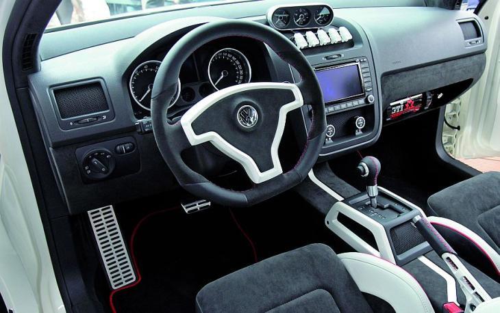 [Novo+Golf+GTI+-+interior.jpg]