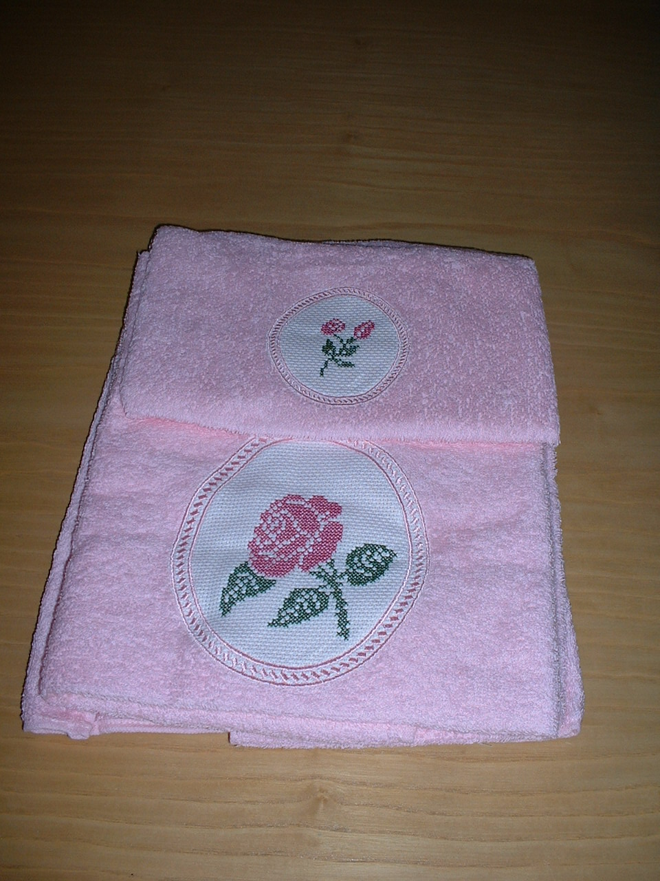 [asciugamano+rosa.JPG]