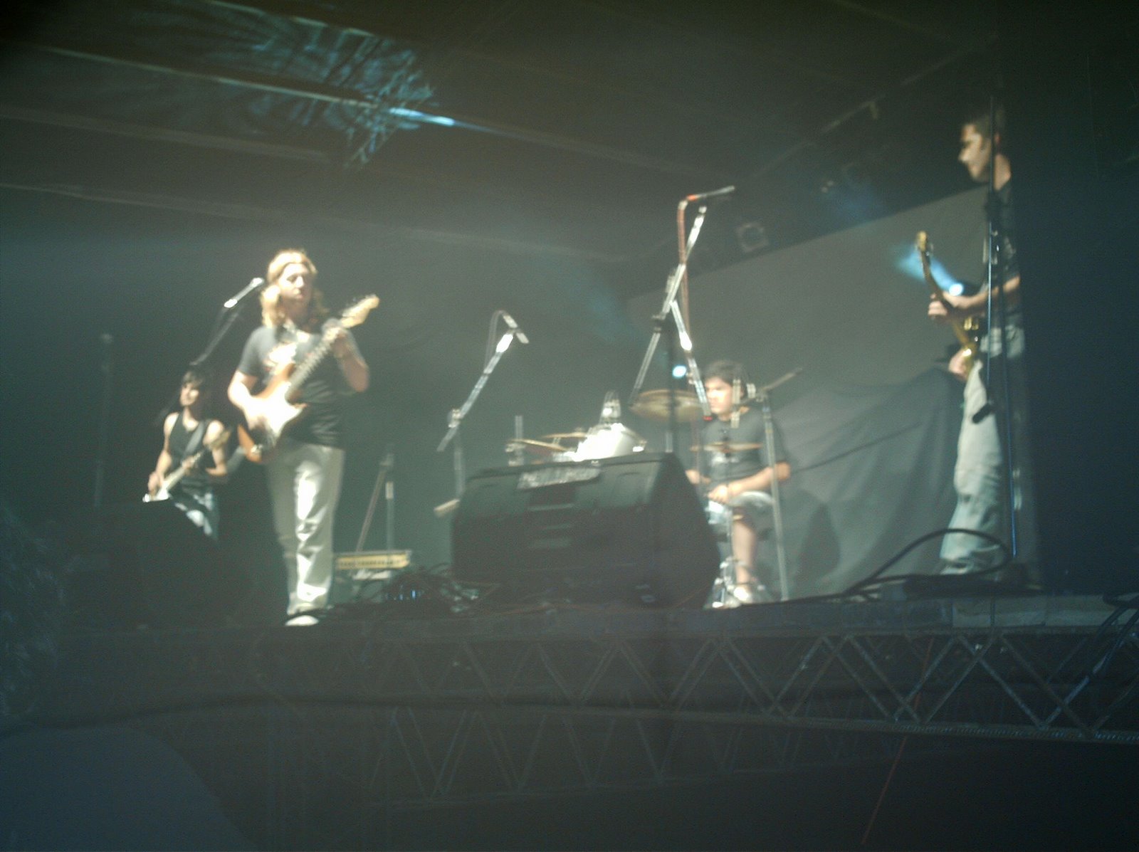 [Festival+de+rock+2007+027.jpg]