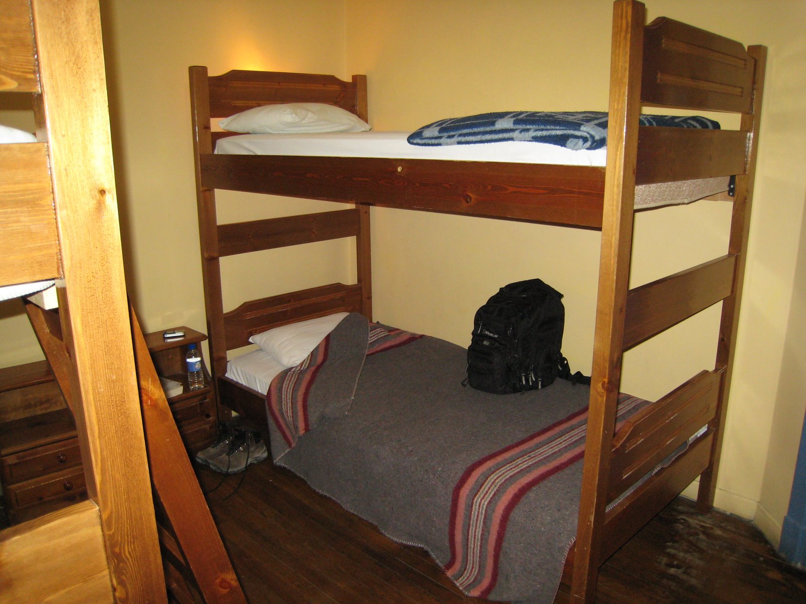[hostel+room.JPG]