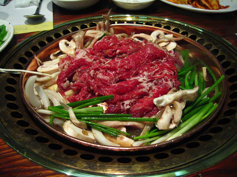 [800px-Korean.cuisine-Bulgogi-01.jpg]