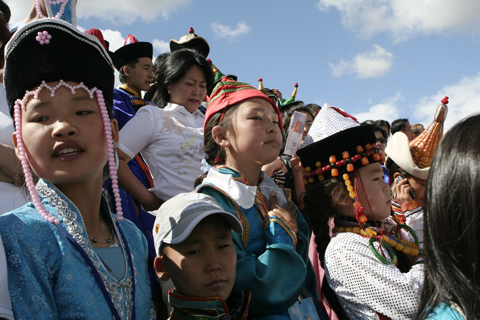 [101_opening+ceremony+Mongolia+800.jpg]