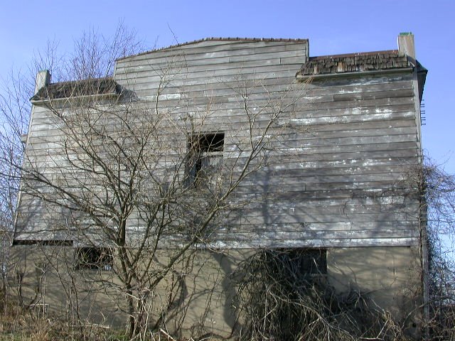 [CHRISTIAN+MONTONE+abandoned+farm+building+29+march+2008+(17).JPG]