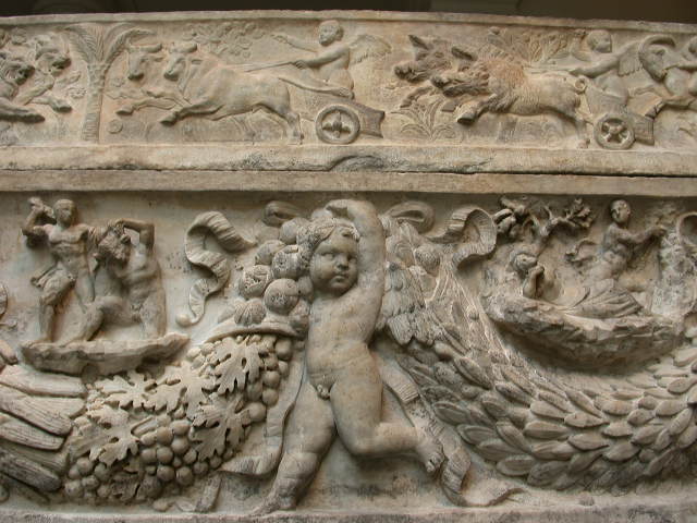 [sarcophagus-ariadne-MONTONE-2007-140AD.JPG]
