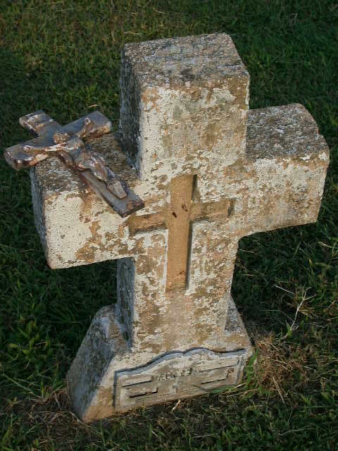 [Matawan-Cemetery-NJ-CHRISTIAN+MONTONE-september+2007.JPG]