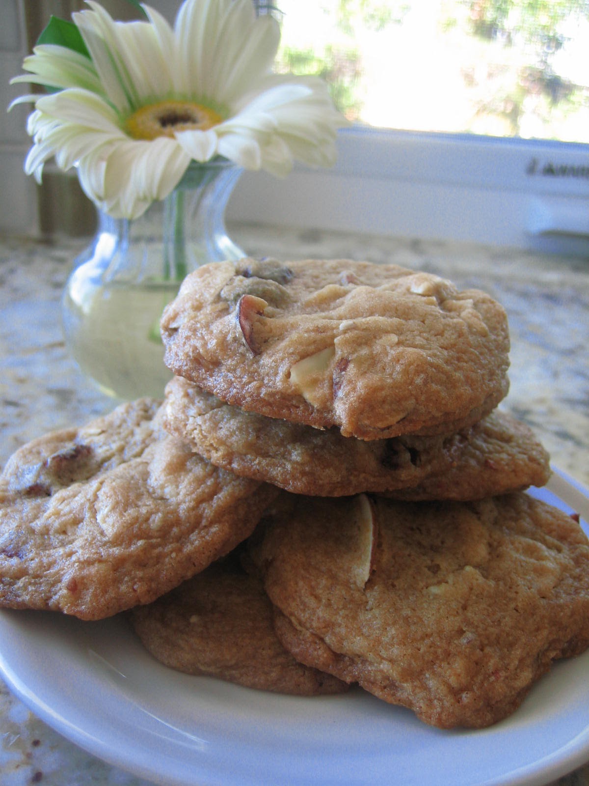 [almondcranberrycookies.JPG]