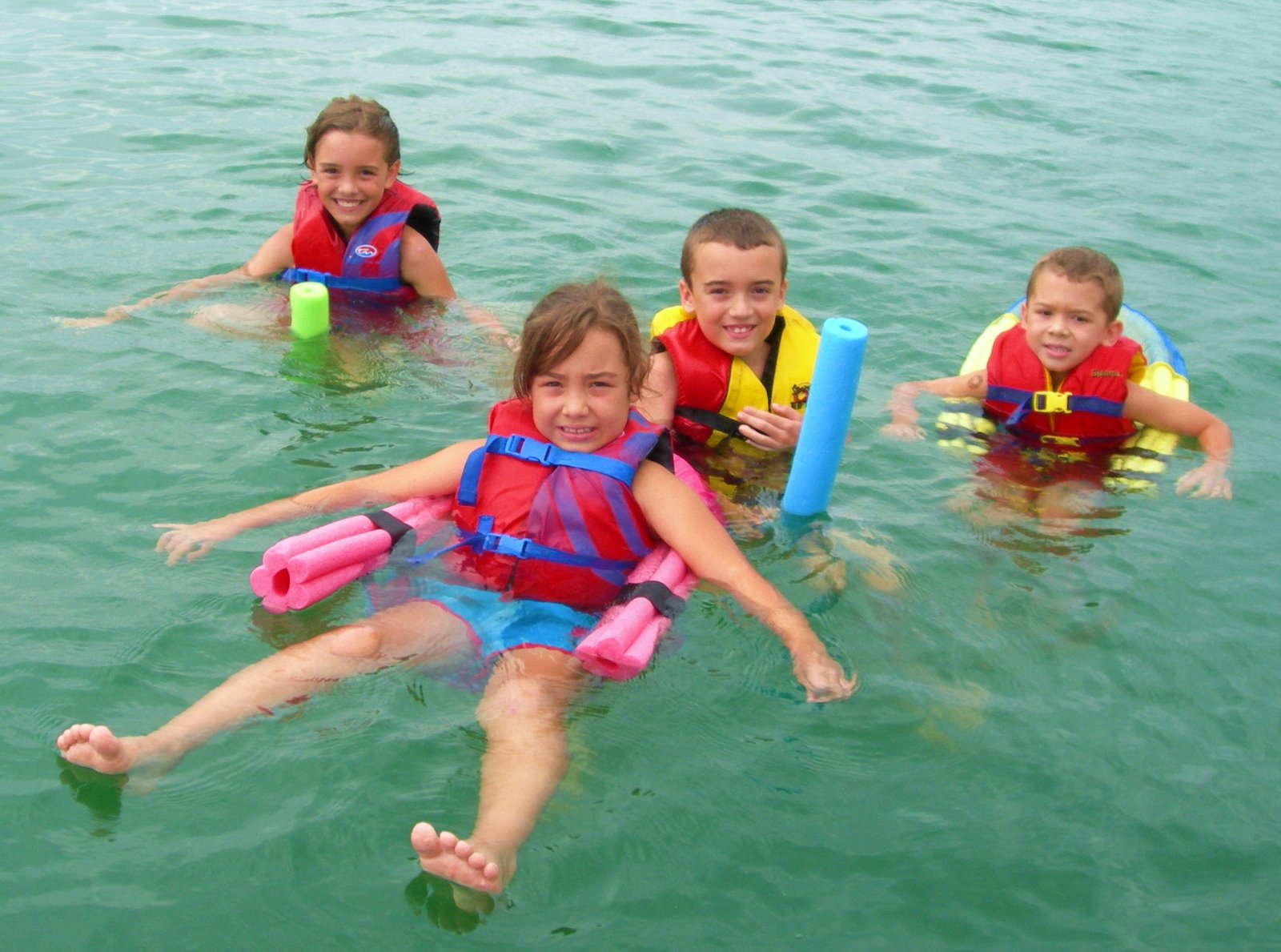 [Boating+Kids+SwimCROPPED.jpg]