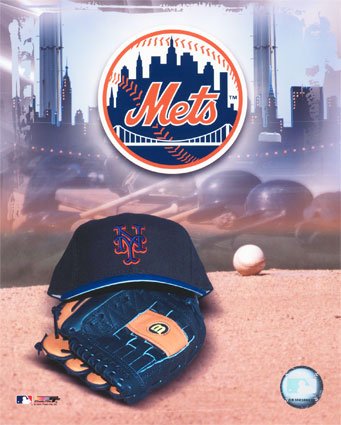 [New-York-Mets---05-Logo-Cap-and-Glove-Photograph-C12876850.jpg]