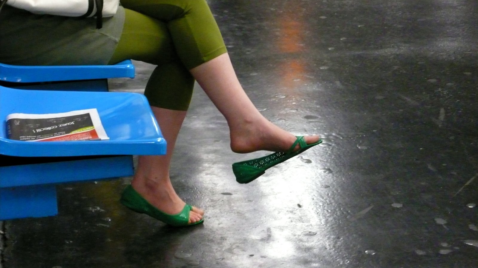 [Green+sandals+sub.JPG]