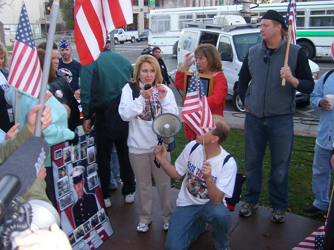 [Move+America+Forward+Berkeley+Protest+12+Feb+2008.JPG]